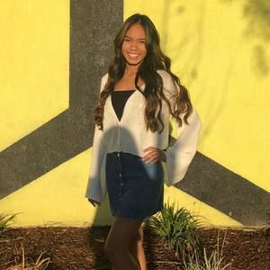 Meet your Posher, Anisah